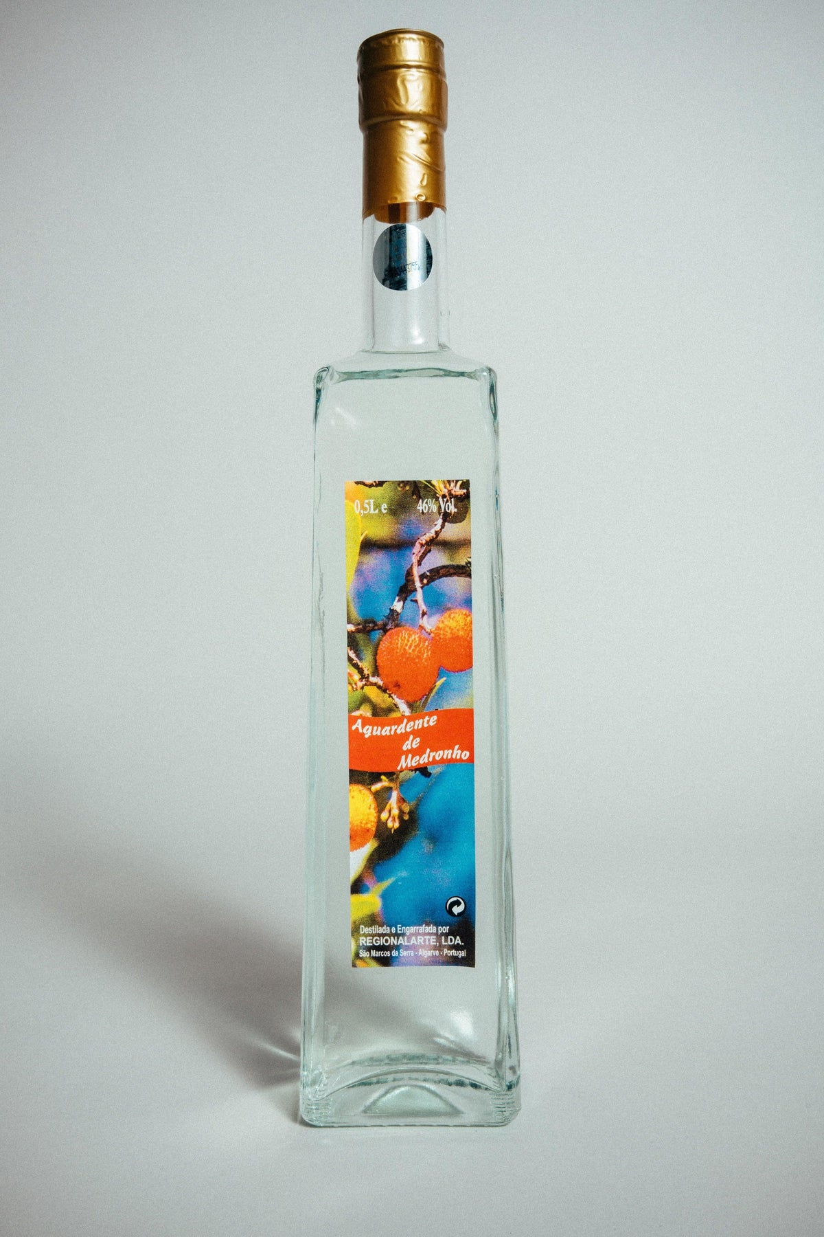Erdbeerbaum-Branntwein