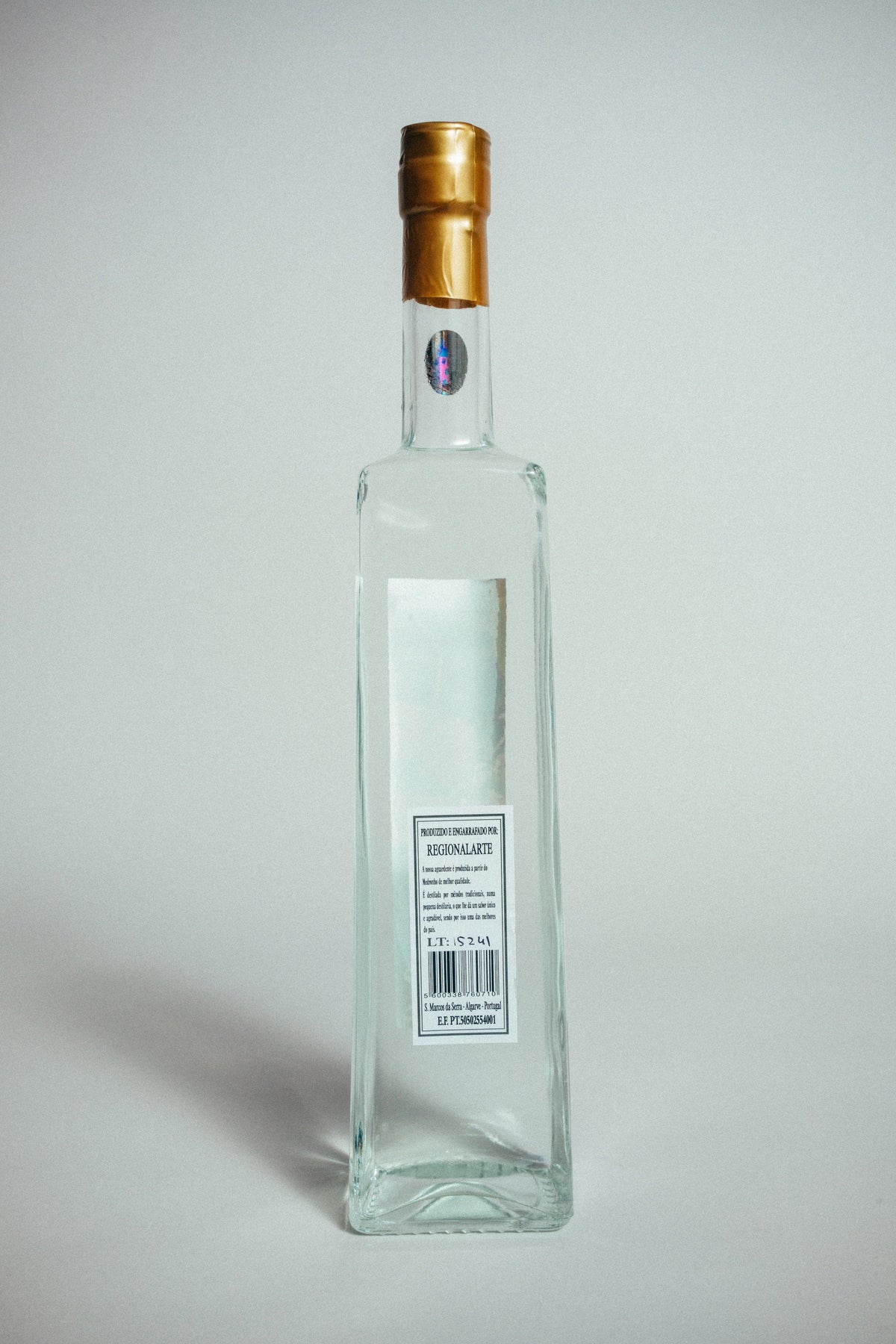 Erdbeerbaum-Branntwein
