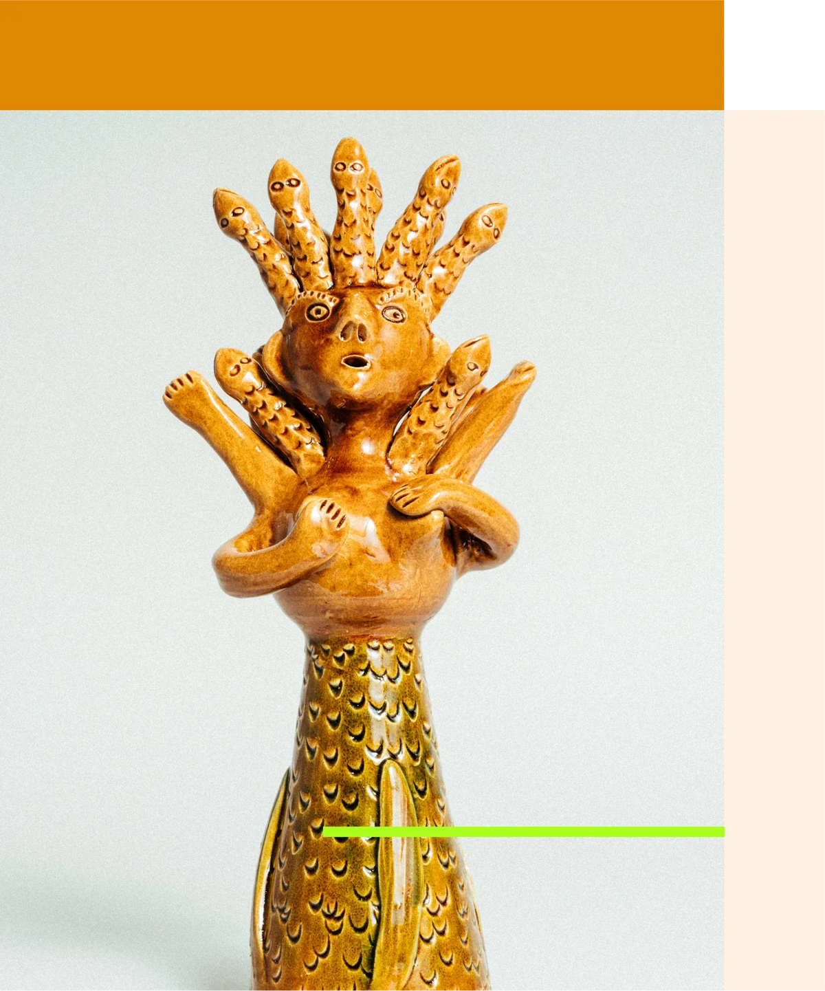 Medusa artesanal de António Ramalho, olaria tradicional de Minho, Portugal