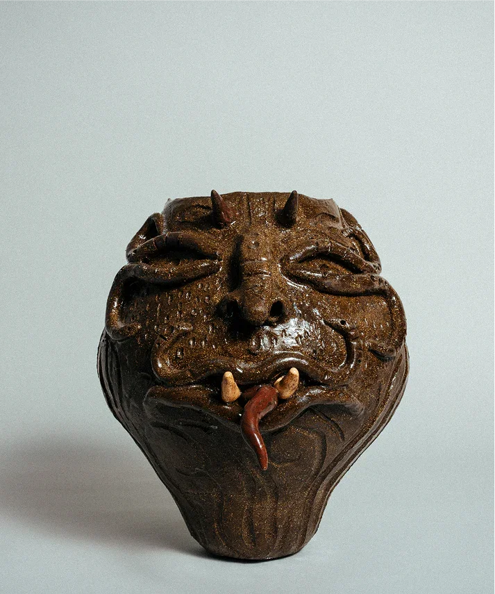 The whole vase