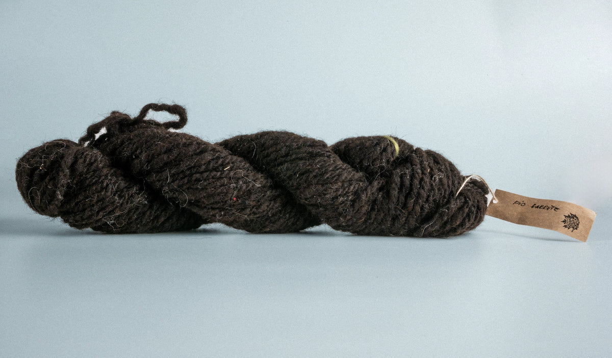Meada castanho-escura