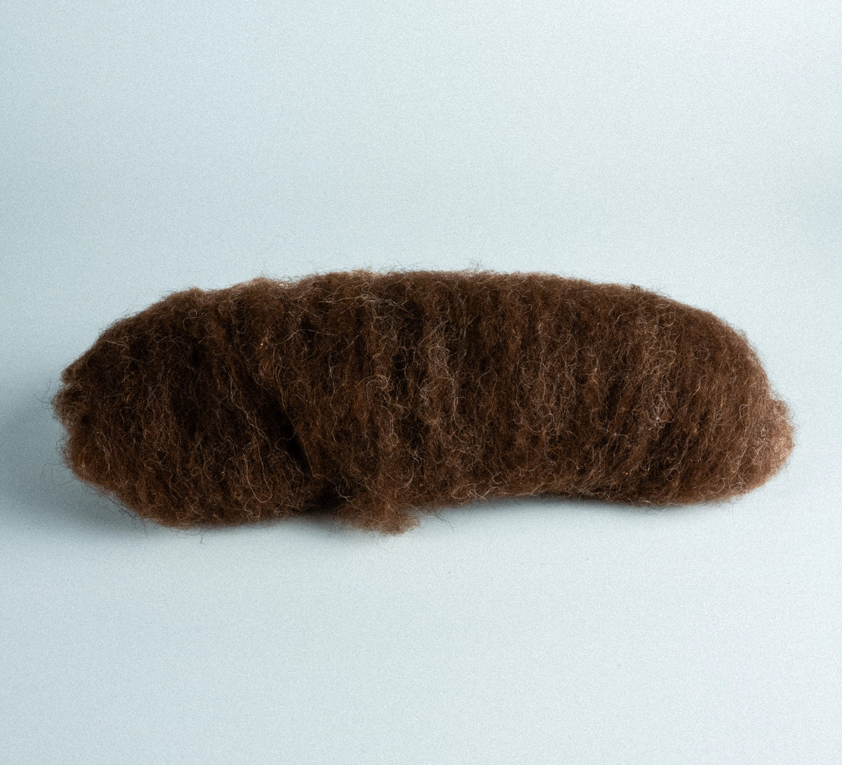 Tom castanho-escuro