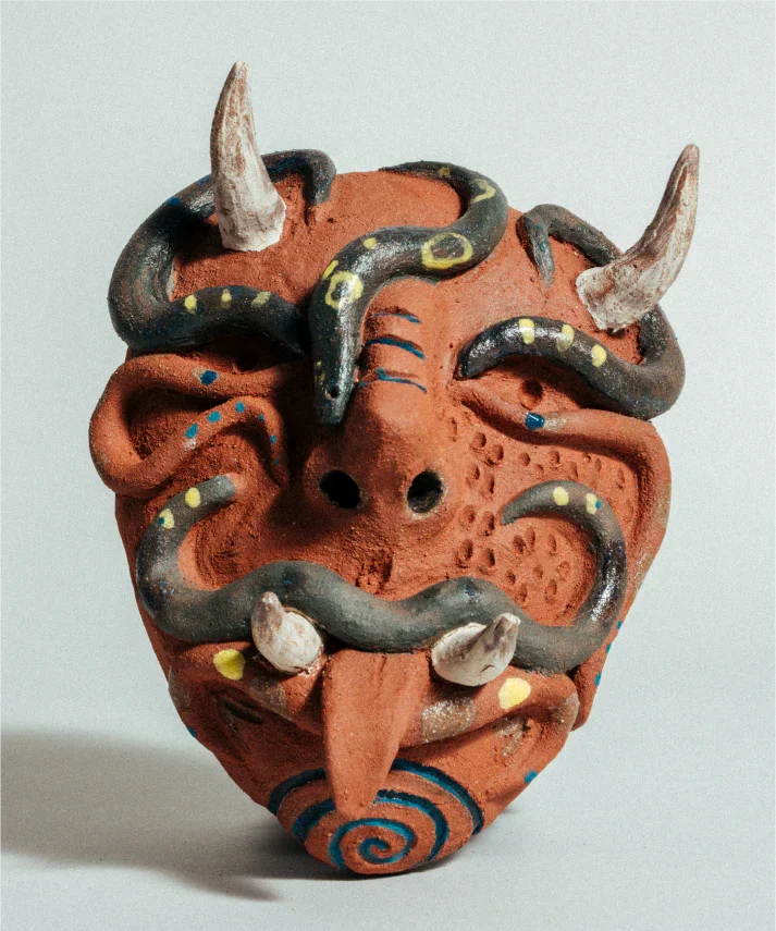 The face head on